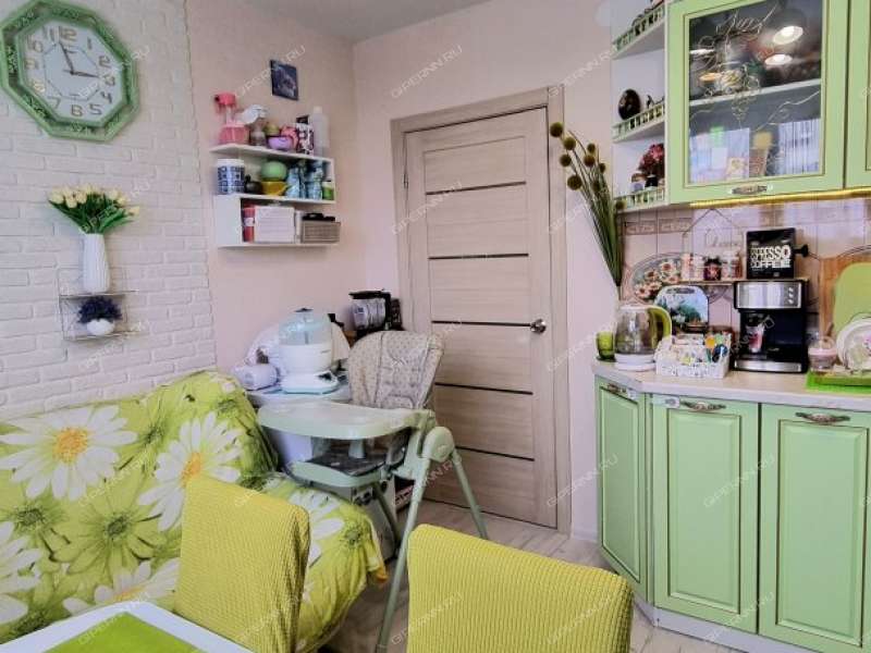 двухкомнатная квартира на Бурнаковской улице дом 121