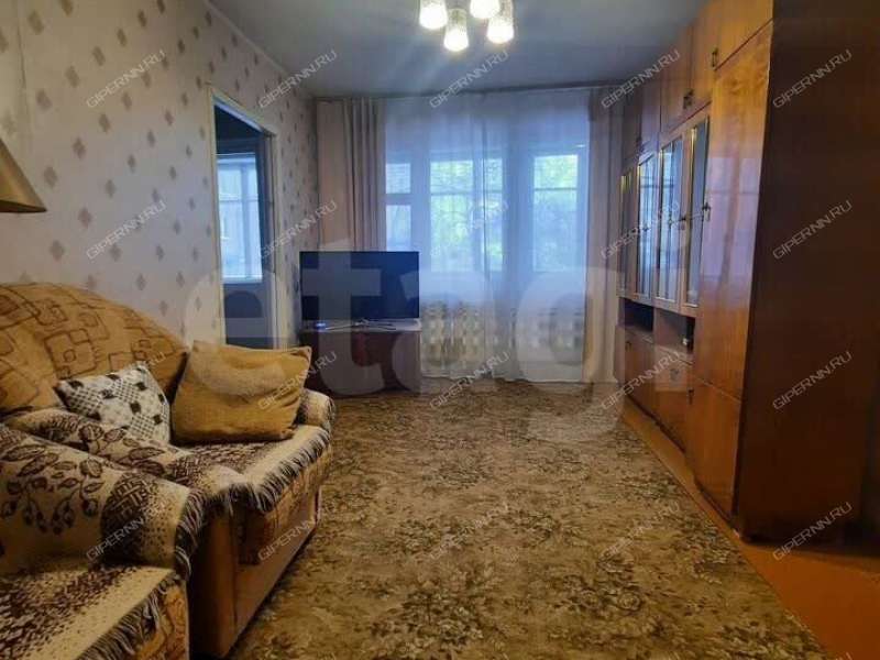 трёхкомнатная квартира на Подворной улице дом 1