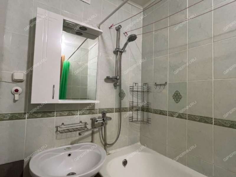 двухкомнатная квартира на Учительской улице дом 12