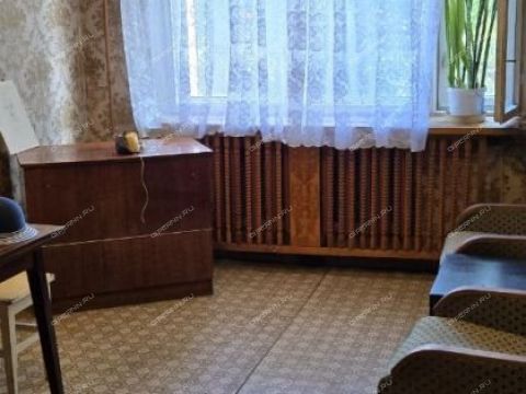 3-komnatnaya-ul-strokina-d-3a фото