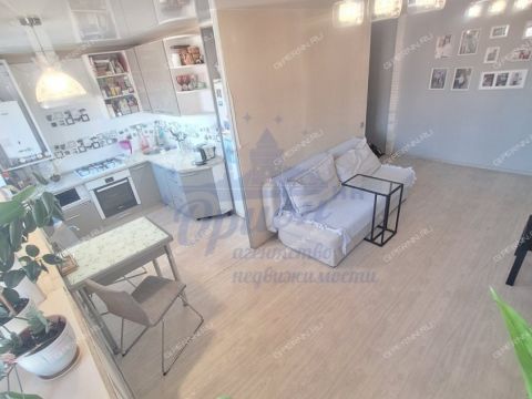 3-komnatnaya-ul-zalomova-d-4 фото