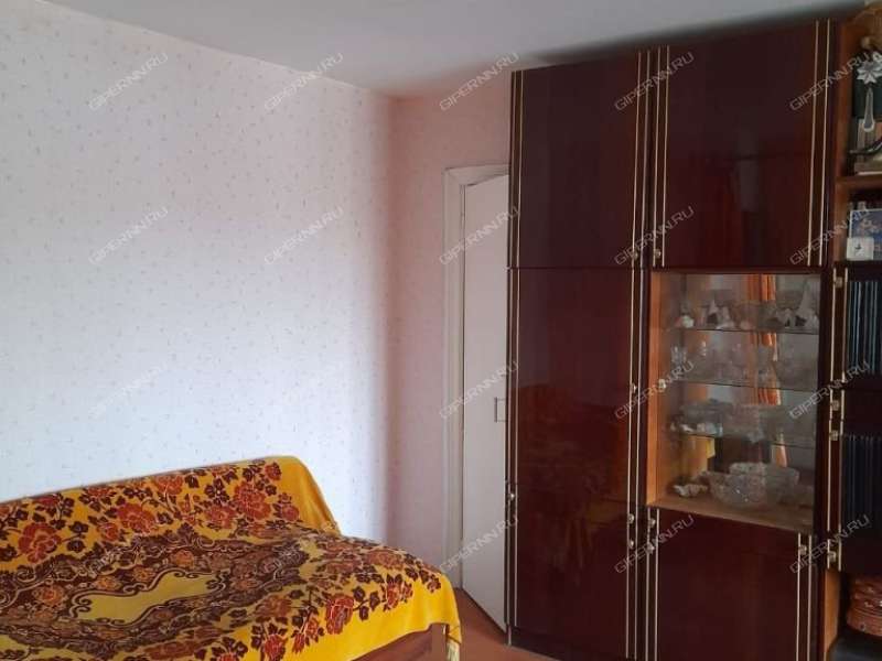 двухкомнатная квартира на улице Сазанова дом 4