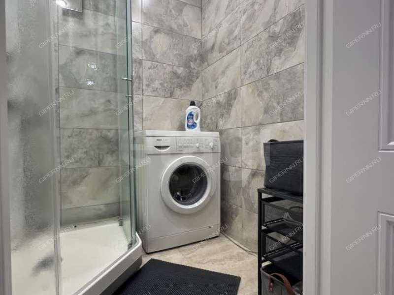 трёхкомнатная квартира на Волжской набережной дом 10