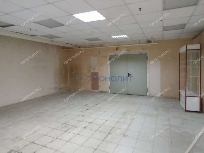помещение под офис, торговую площадь на площади Маршала Жукова