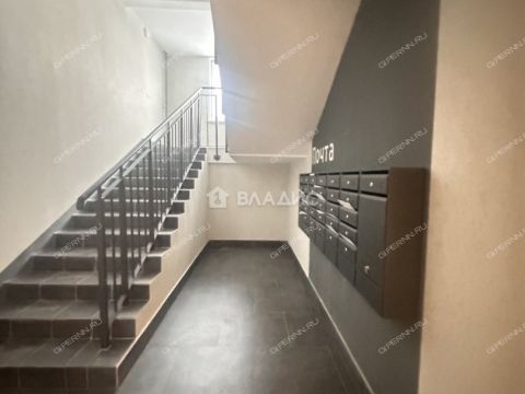 1-komnatnaya-ul-zelenhozovskaya-d-1n фото