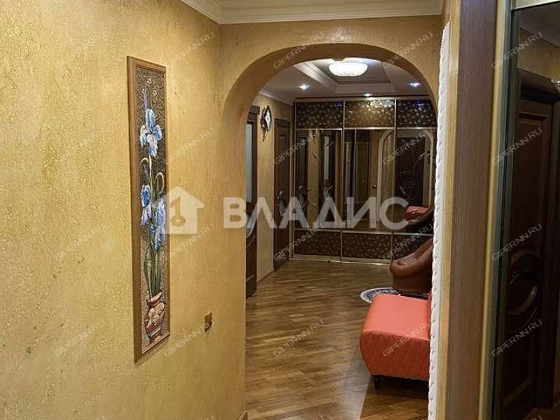 четырёхкомнатная квартира на улице Дунаева дом 8