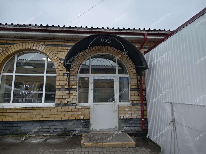 помещение под помещение свободного назначения, торговую площадь на Советской площади город Балахна