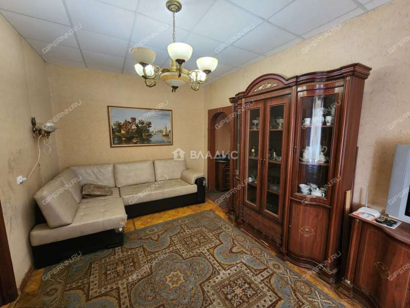 трёхкомнатная квартира на Путейской улице дом 1