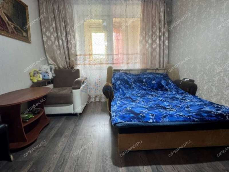 комната в доме 35 на Дворовой улице