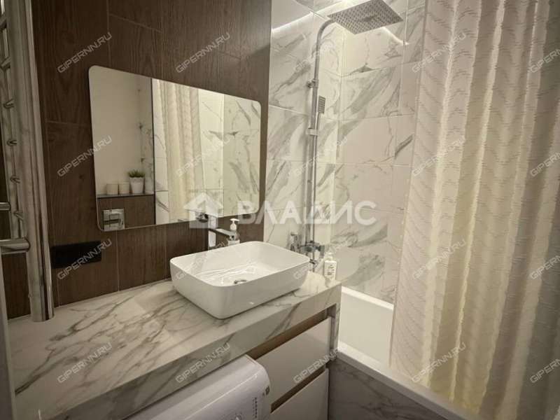 однокомнатная квартира на Бурнаковской улице дом 93