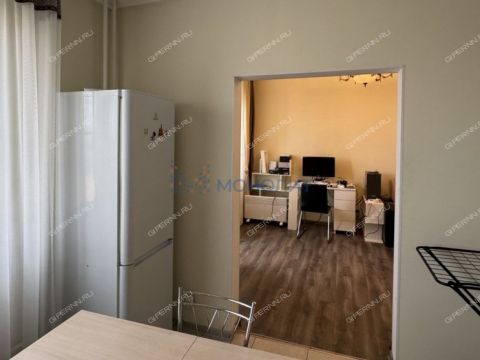 3-komnatnaya-ul-rodionova-d-27 фото