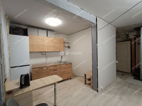 3-komnatnaya-ul-pyatigorskaya-d-12 фото