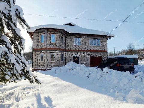 dom-derevnya-sysoevka-bogorodskiy-municipalnyy-okrug фото