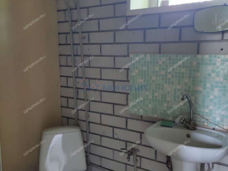 здание под офис, торговую площадь на улице Ленина рабочий посёлок Сосновское