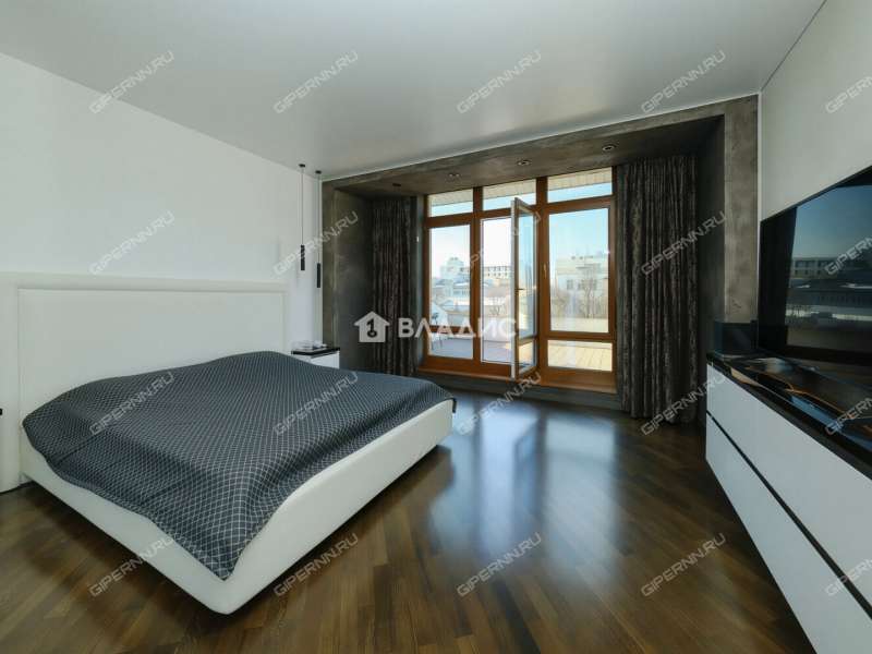 трёхкомнатная квартира на улице Минина дом 29