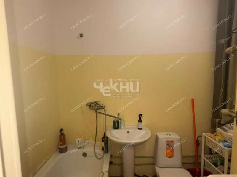 однокомнатная квартира на Бурнаковской улице дом 83