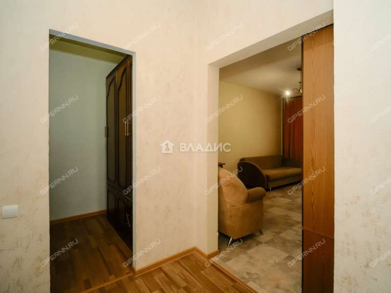 однокомнатная квартира на бульваре 60-летия Октября дом 23 к4