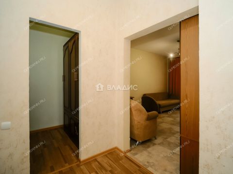 1-komnatnaya-b-r-60-letiya-oktyabrya-d-23-k4 фото