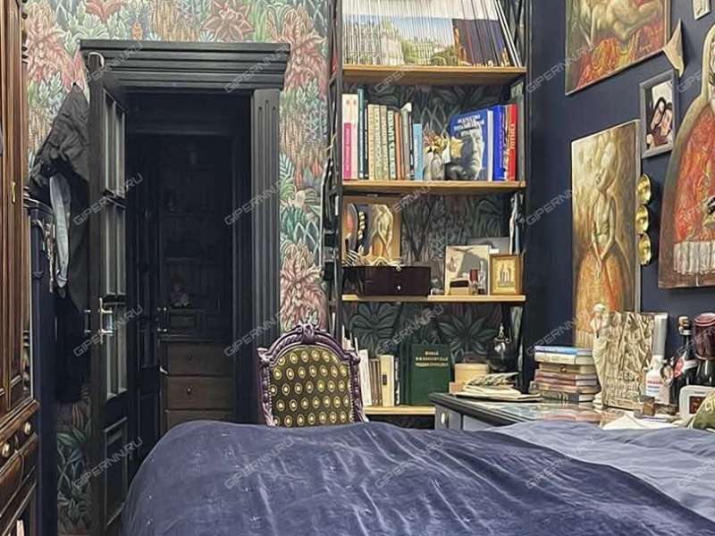 четырёхкомнатная квартира на улице Воровского дом 24