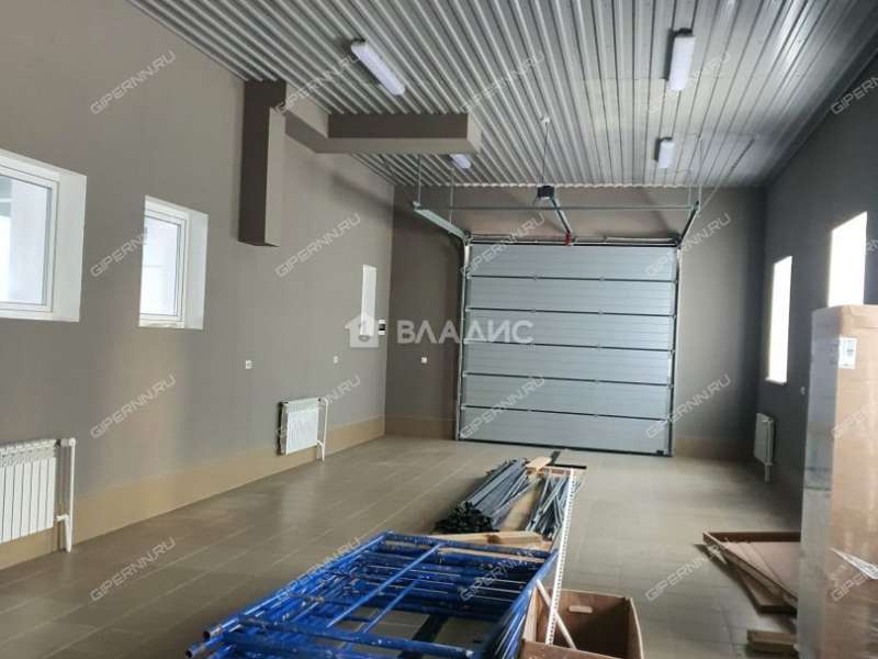 здание под офис, торговую площадь на улице Вождей Революции