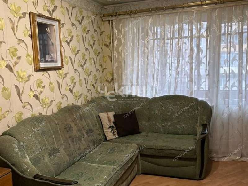 трёхкомнатная квартира на улице Бурденко дом 19