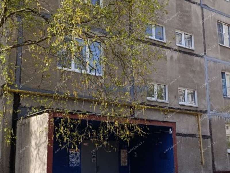 трёхкомнатная квартира на улице Строкина дом 10