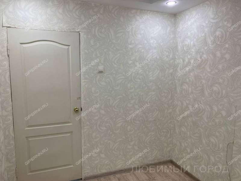 четырёхкомнатная квартира на улице Белинского дом 93