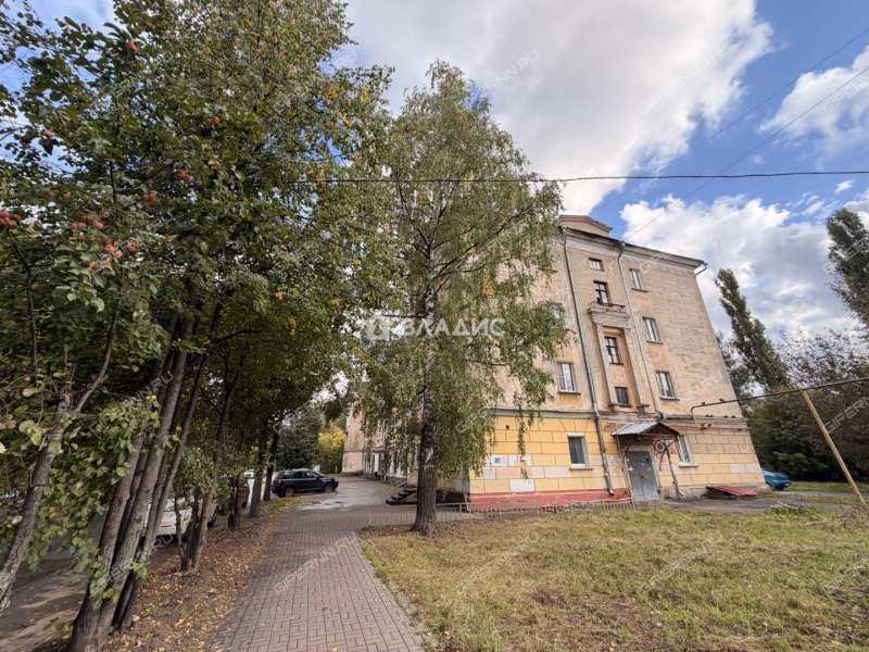 помещение под помещение свободного назначения на улице Героя Безрукова