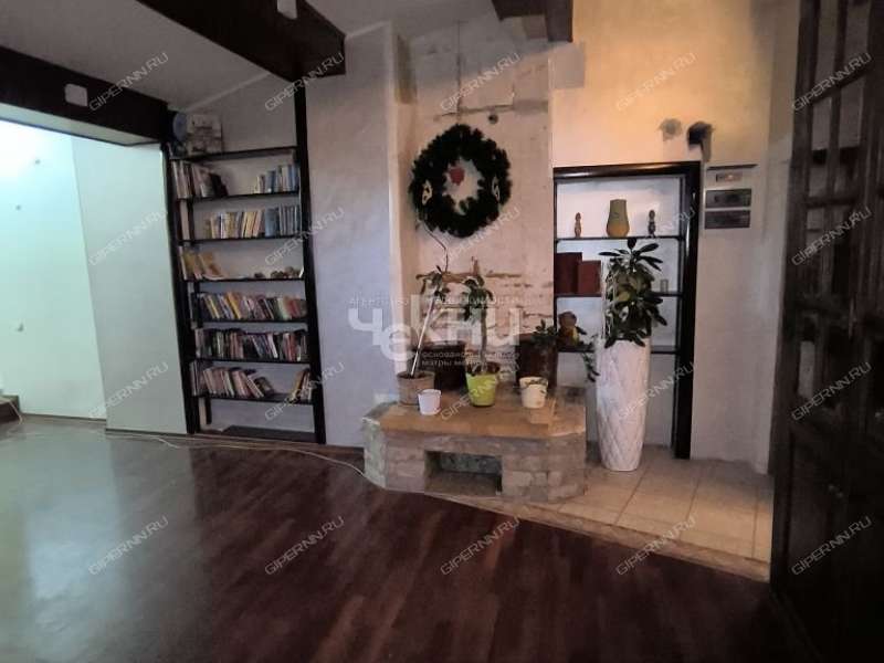 четырёхкомнатная квартира на улице Белинского дом 62