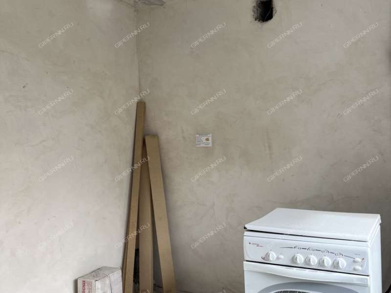 однокомнатная квартира на улице Сутырина дом 15