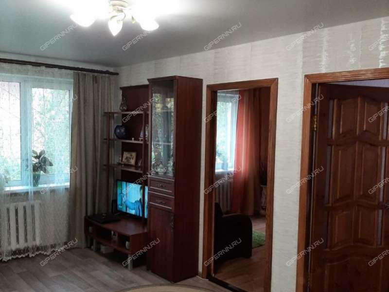 трёхкомнатная квартира на проспекте Бусыгина дом 18