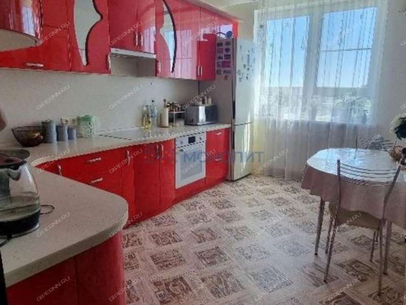 трёхкомнатная квартира на проспекте Гагарина дом 99 к1