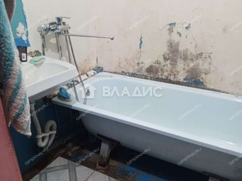 комната в доме 28 на улице Вождей Революции