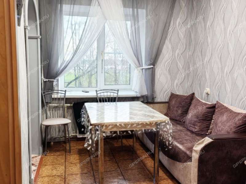 трёхкомнатная квартира на Школьной улице дом 22 посёлок Ждановский