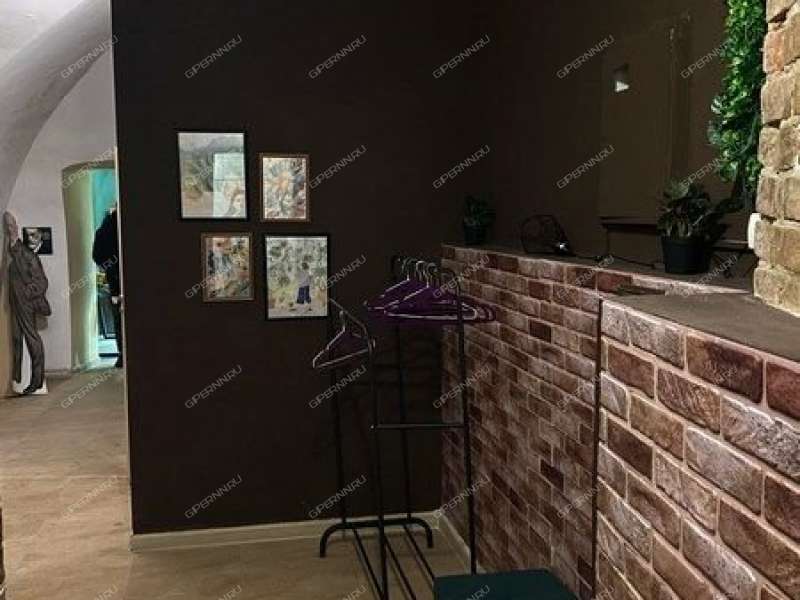 помещение под торговую площадь на Минина ул., д.18