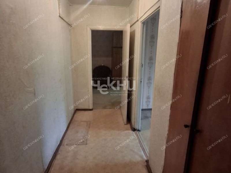 трёхкомнатная квартира на Космической улице дом 44