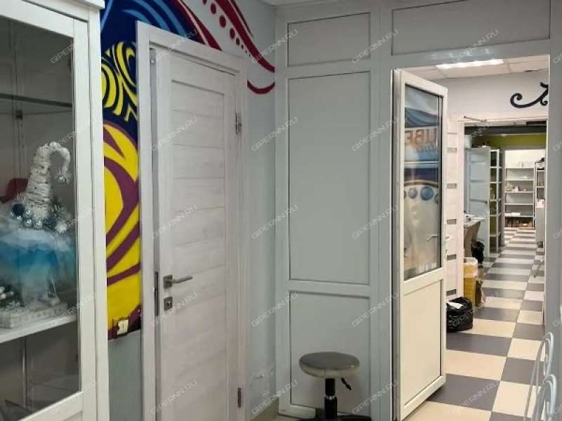помещение под офис, недвижимость под салоны красоты на Полтавской улице