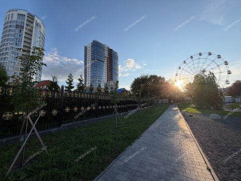 3-komnatnaya-nab-kazanskaya-d-5 фото
