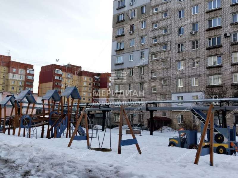 двухкомнатная квартира на улице Движенцев дом 30