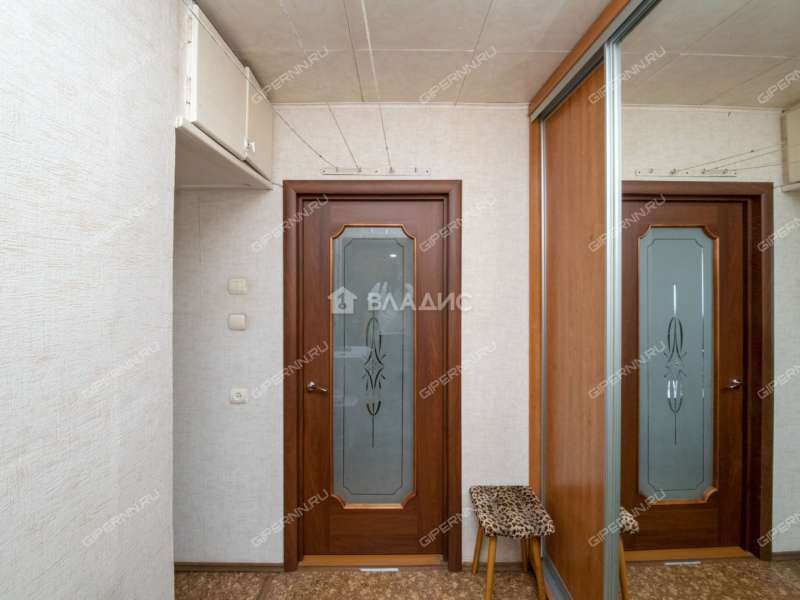 трёхкомнатная квартира на улице Островского дом 1