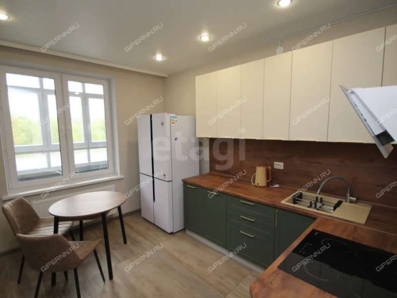 однокомнатная квартира на улице Александра Хохлова дом 7