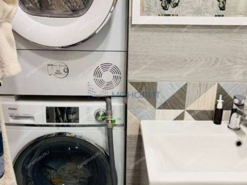 двухкомнатная квартира на улице Коминтерна дом 99