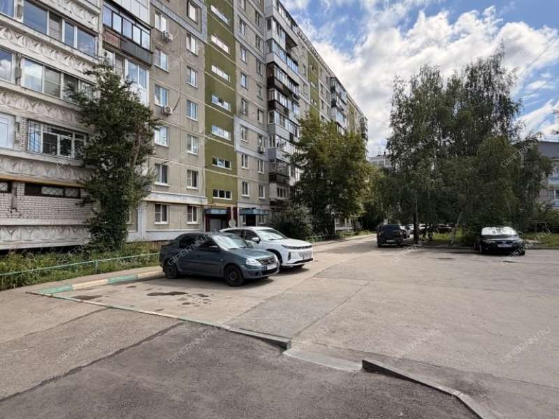двухкомнатная квартира на проспекте Бусыгина дом 19