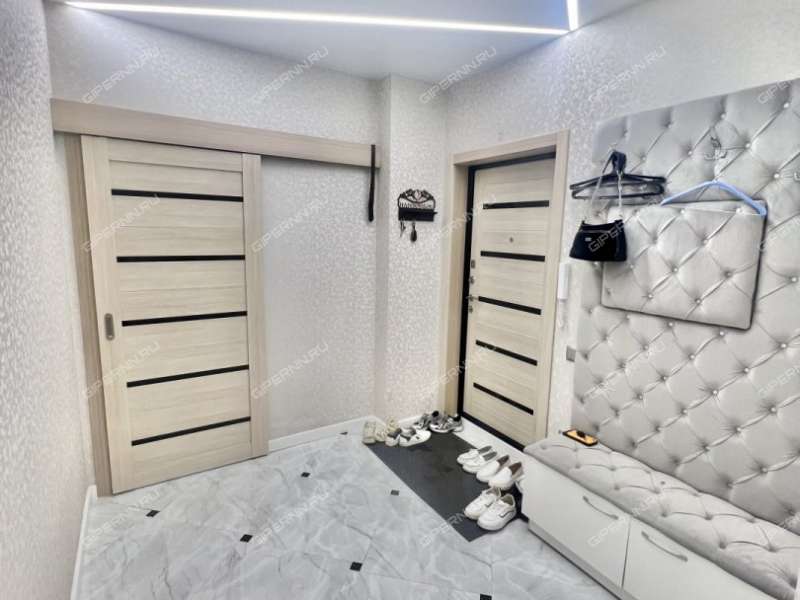 трёхкомнатная квартира в 6-м микрорайоне дом 36 город Кстово