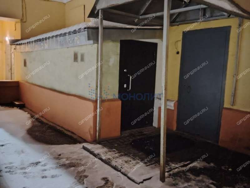 помещение под офис, торговую площадь на улице Гвардейцев