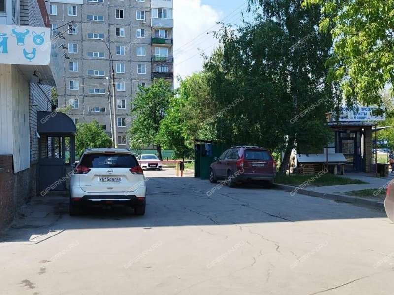 здание под офис, торговую площадь на Берёзовской улице