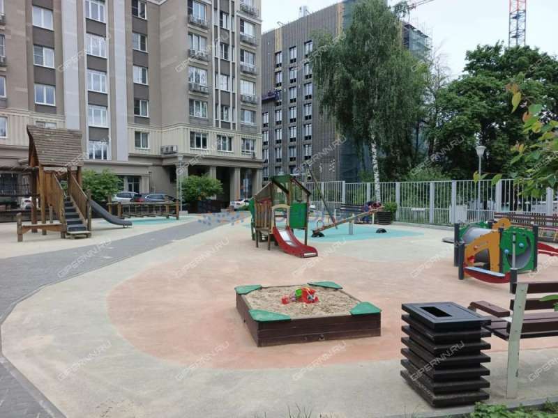 трёхкомнатная квартира на улице Максима Горького дом 70