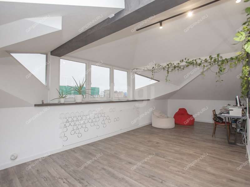 трёхкомнатная квартира на улице Минина дом 29