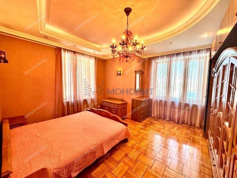 трёхкомнатная квартира на Верхне-Волжской набережной дом 17