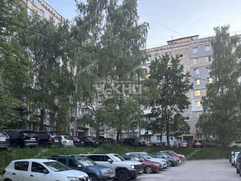 трёхкомнатная квартира на улице 40 лет Победы дом 14